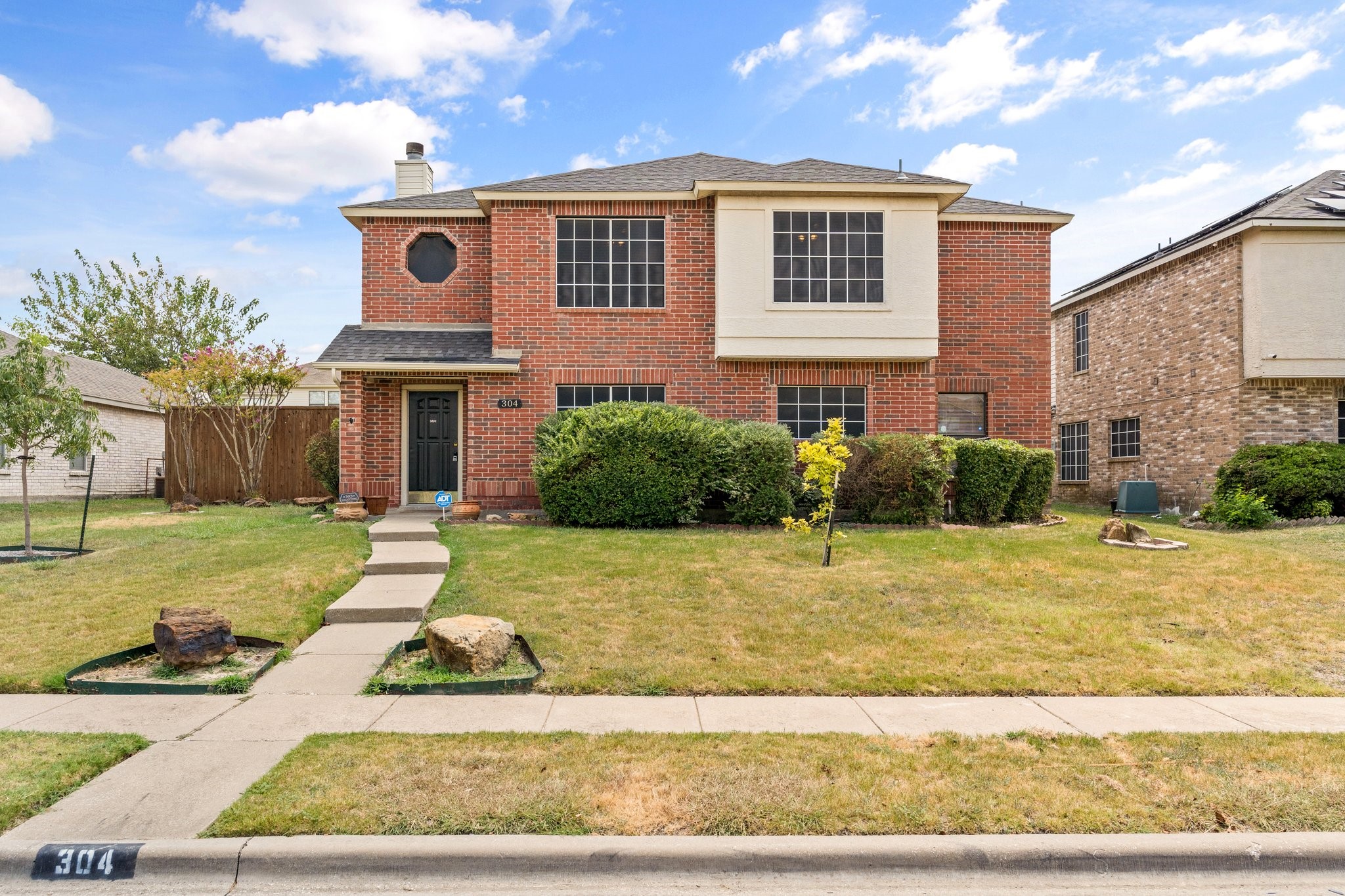 304 Rosewood Lane Cedar Hill TX 75104