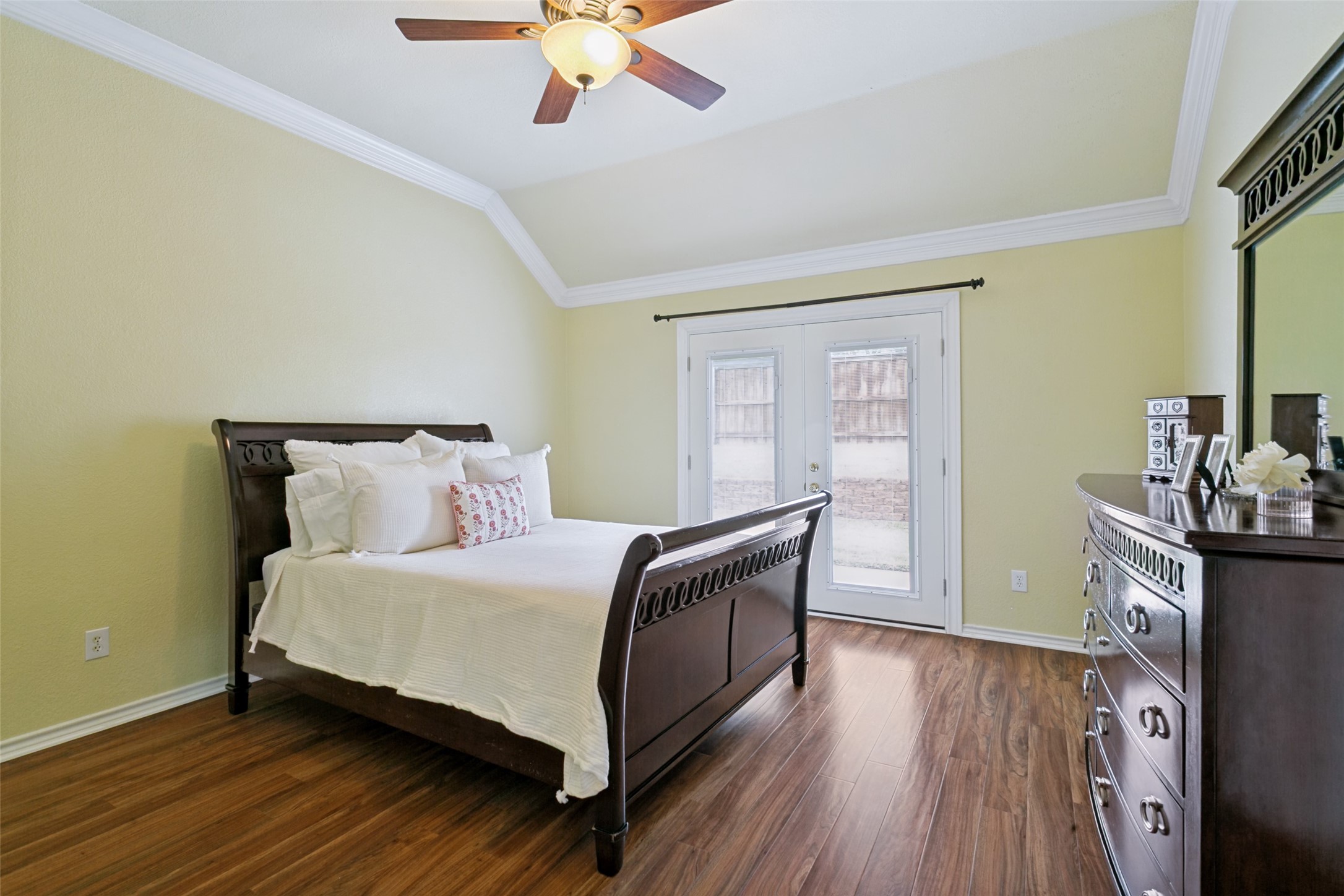 5217 Shadow Glen Drive Grapevine TX 76051