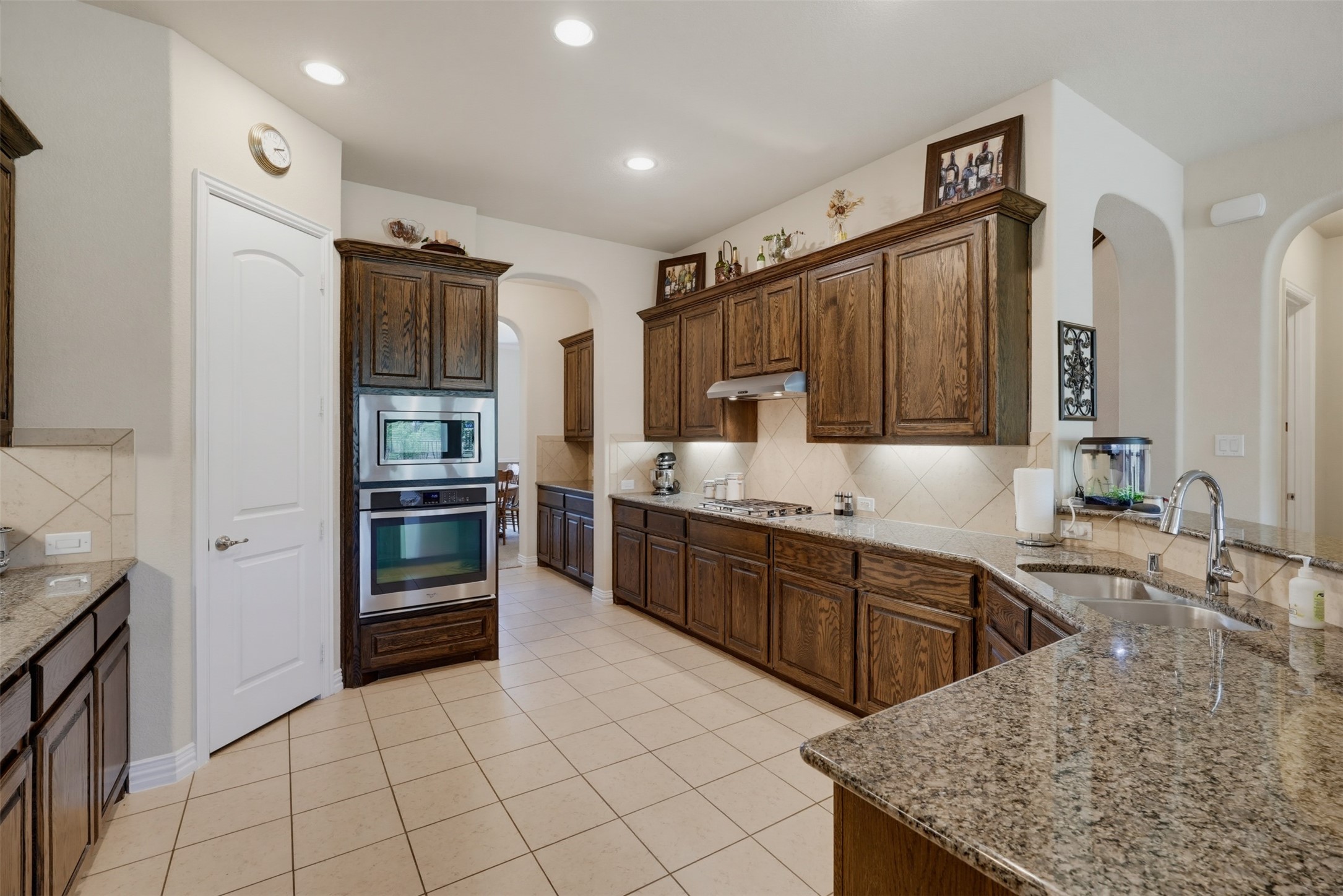 626 Allister Court Roanoke TX 76262