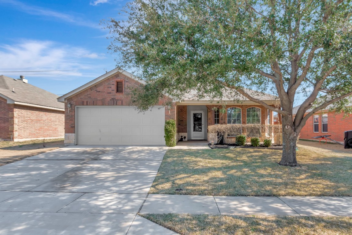 8220 Deer Bluff Lane Fort Worth TX 76179