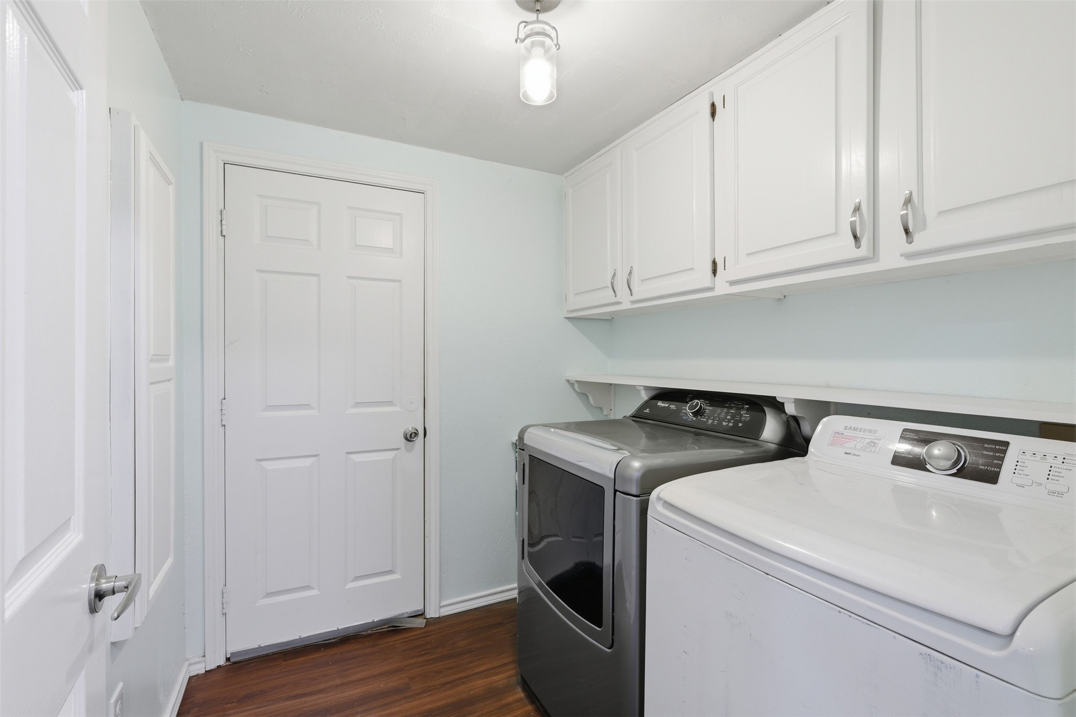1913 W Arbor Rose Drive Grand Prairie TX 75050