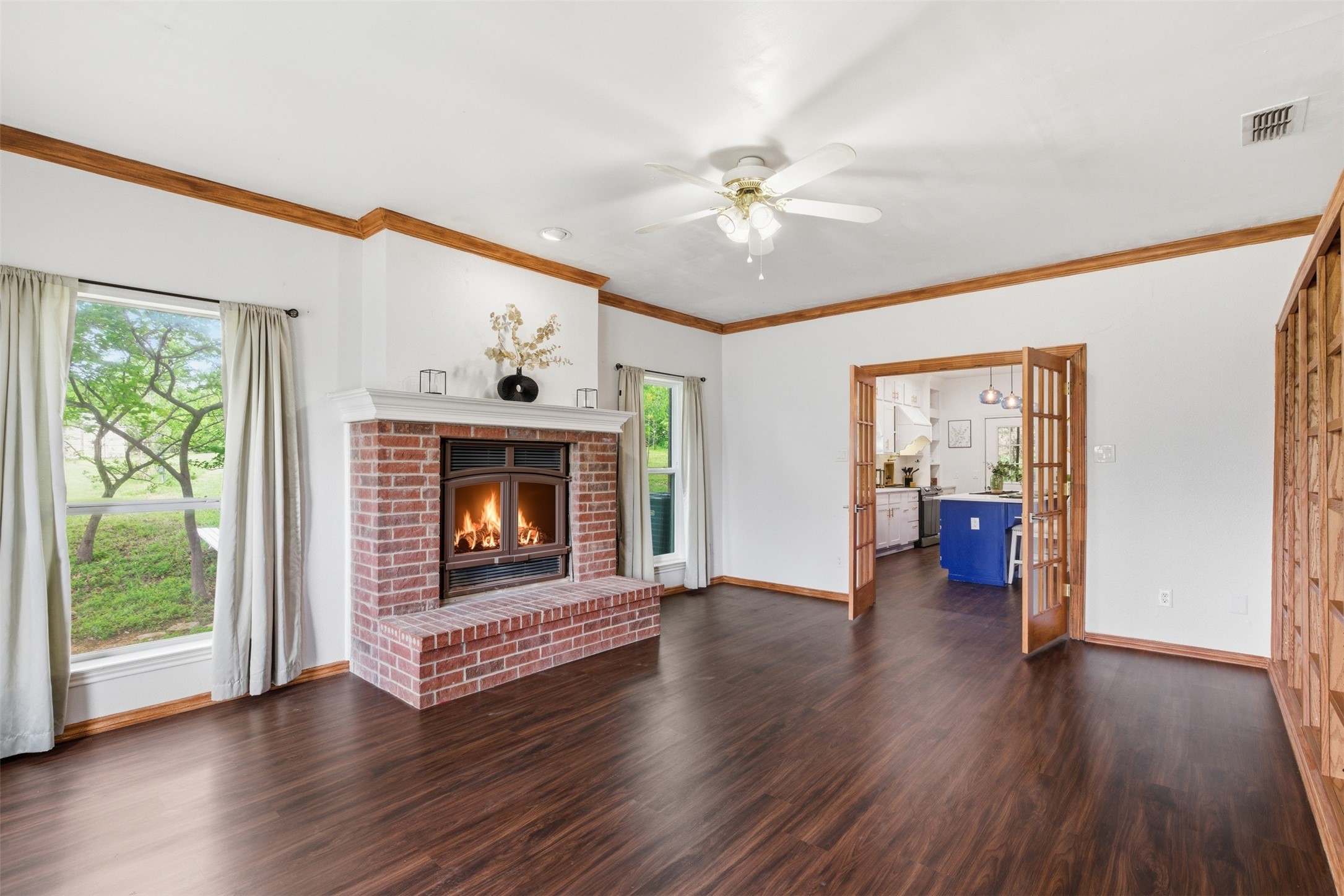 1913 W Arbor Rose Drive Grand Prairie TX 75050