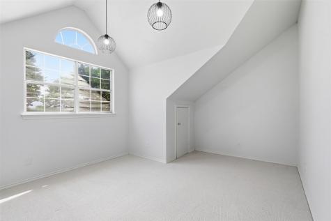 1913 W Arbor Rose Drive Grand Prairie TX 75050
