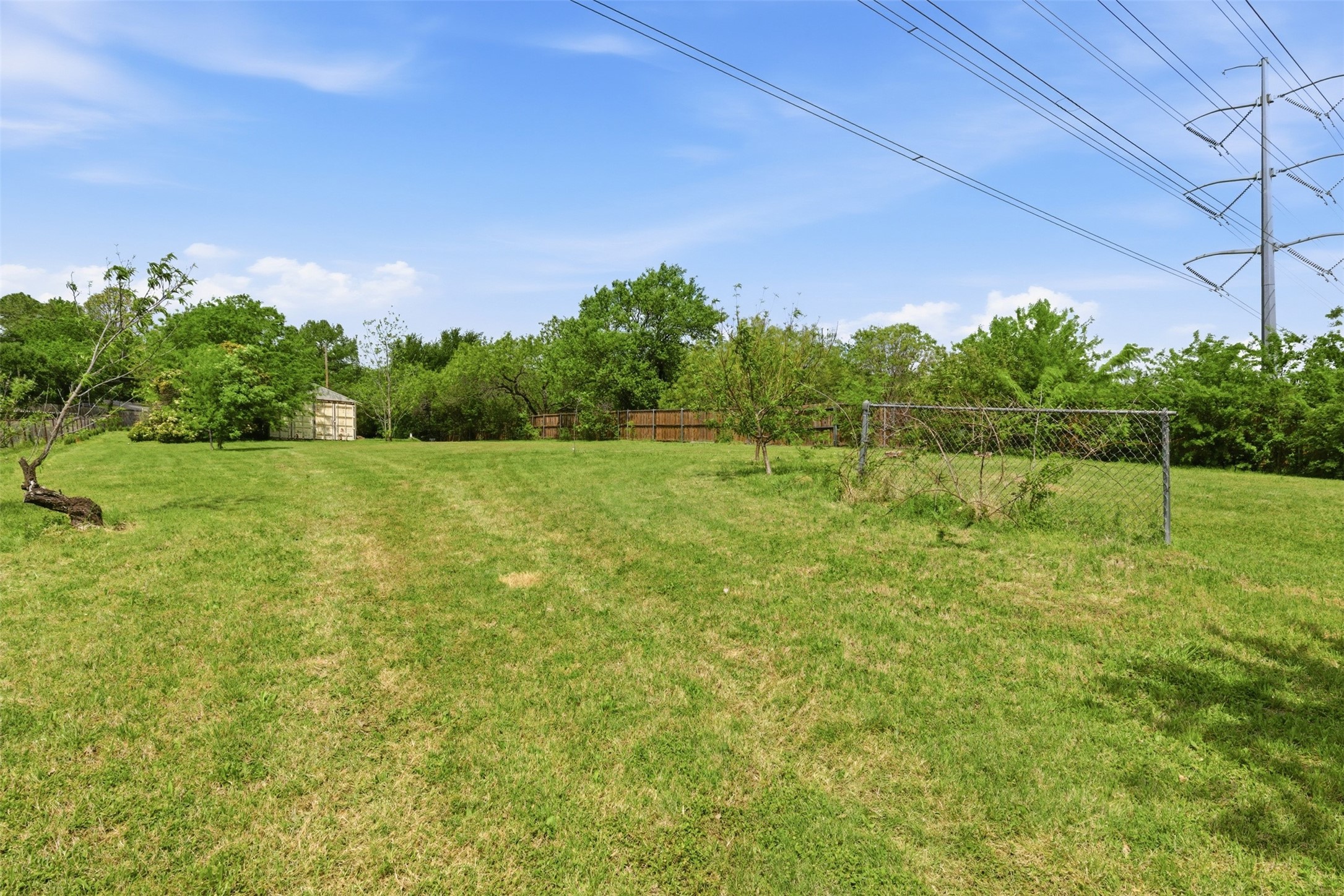 1913 W Arbor Rose Drive Grand Prairie TX 75050