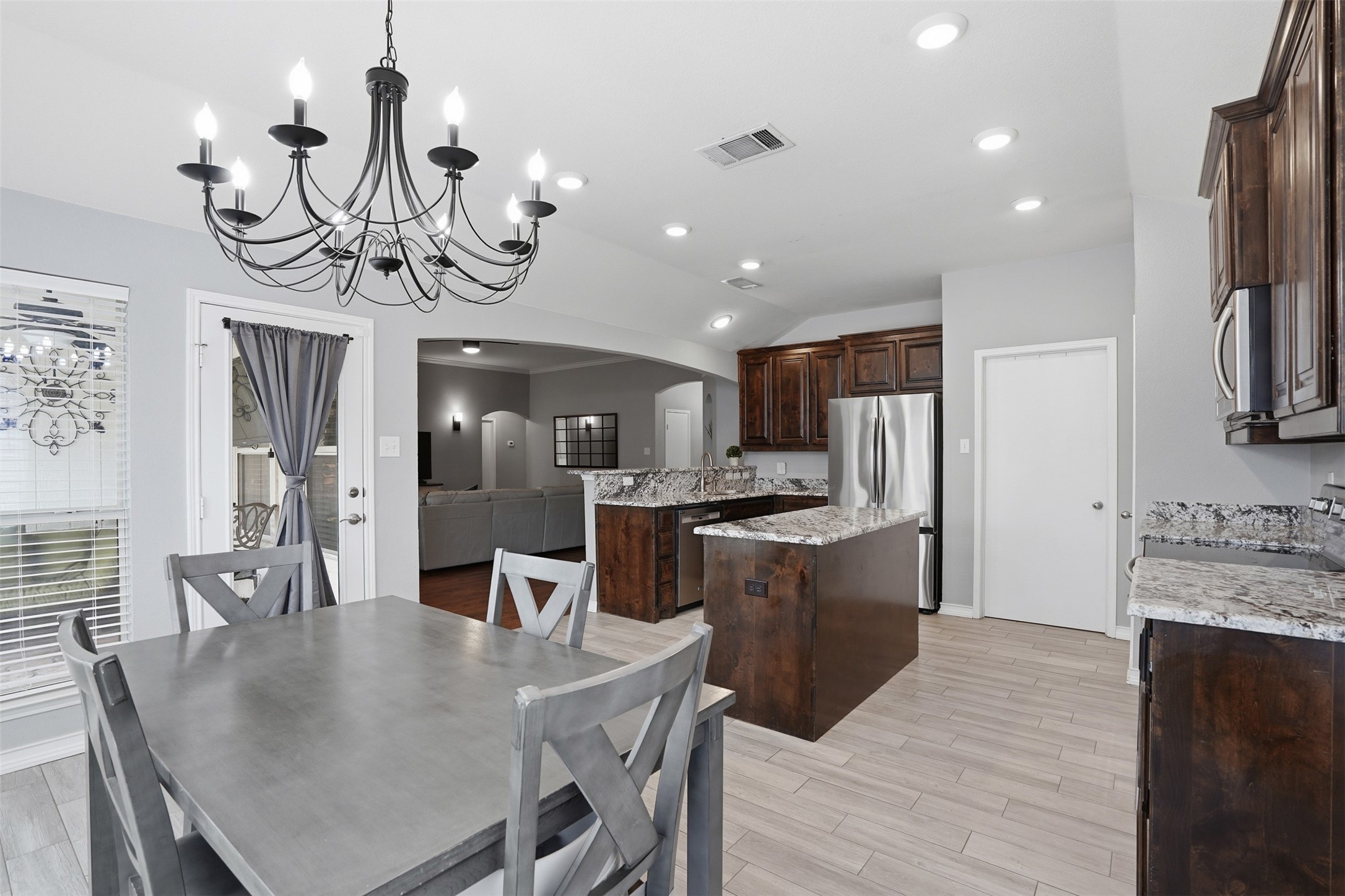 924 Crowder Drive Crowley TX 76036