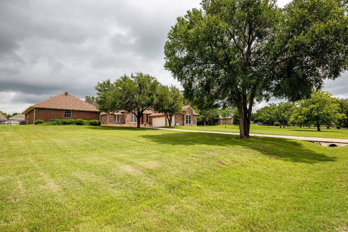 204 Sunrise Drive Granbury TX 76049