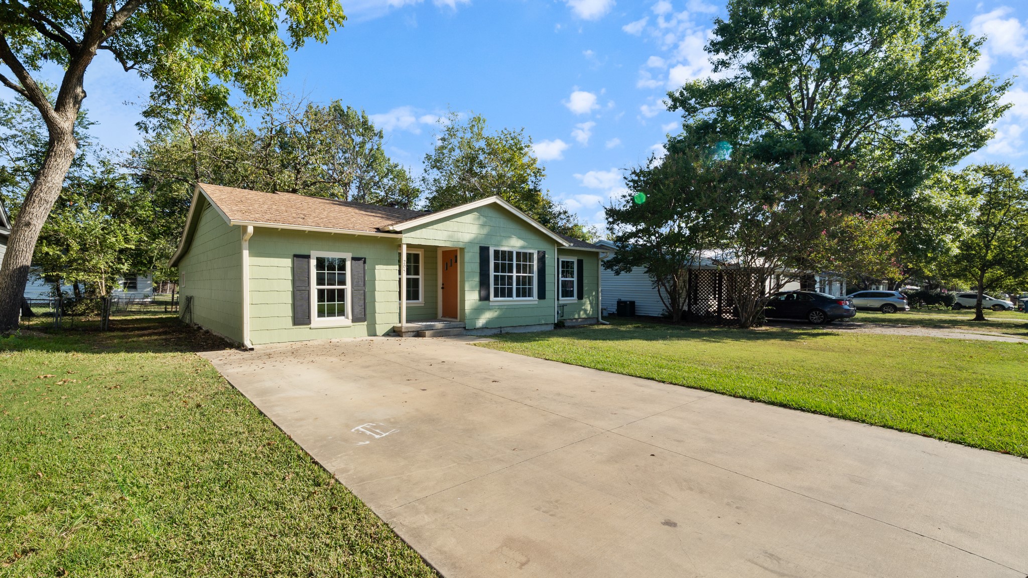 205 E 7th Street Kaufman TX 75142