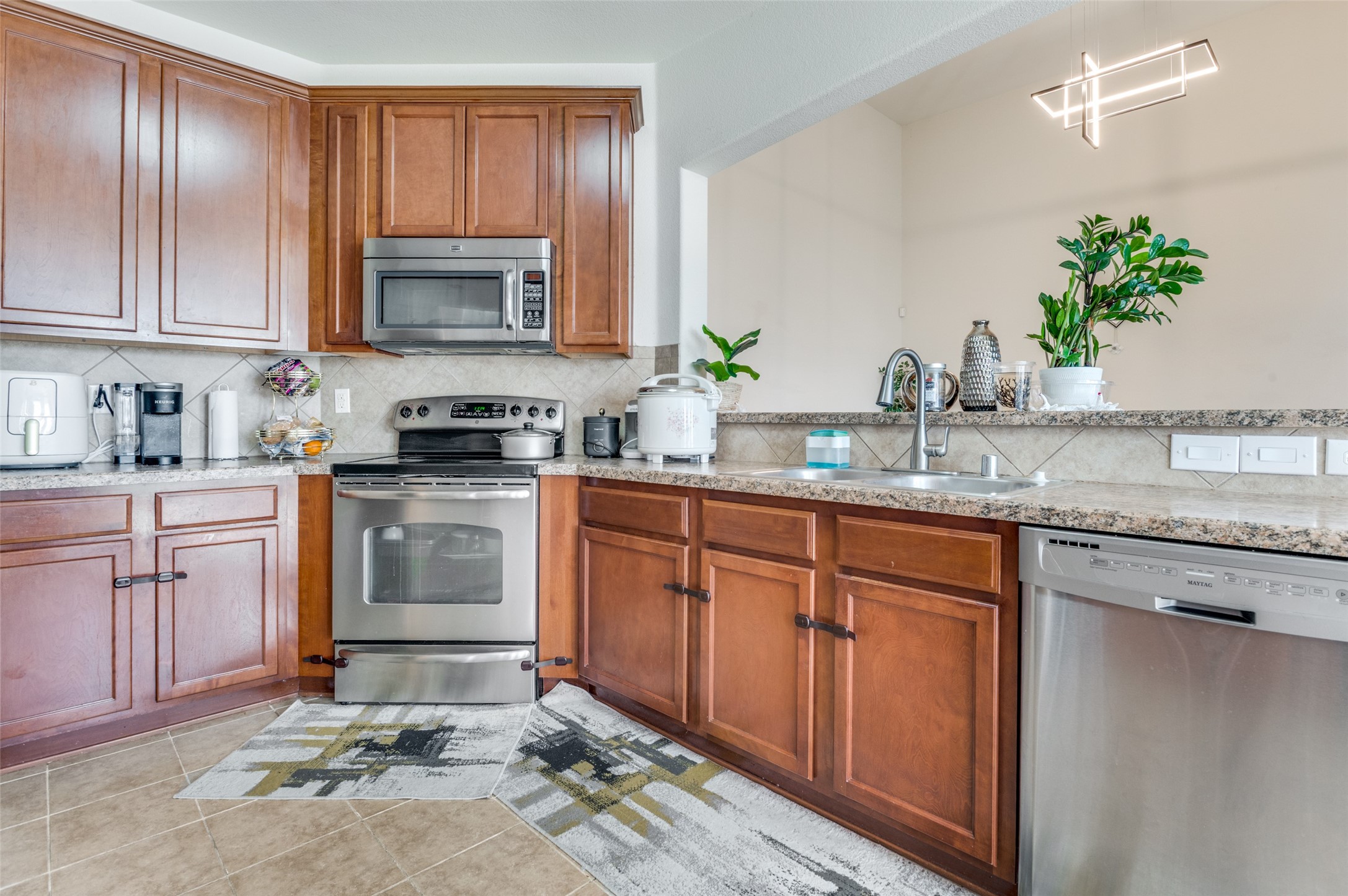 3025 Glenbrook Drive Midlothian TX 76065