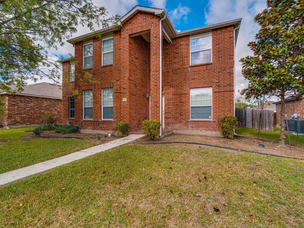 717 Princeton Drive Desoto TX 75115