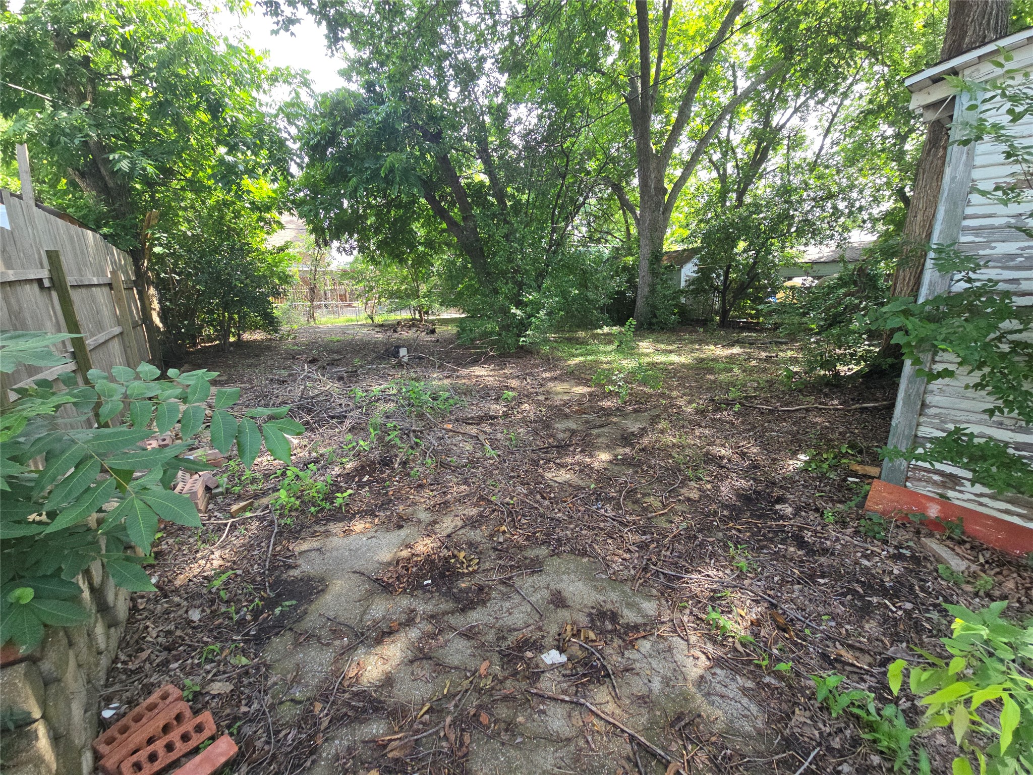 2610 Brandon Street Dallas TX 75211