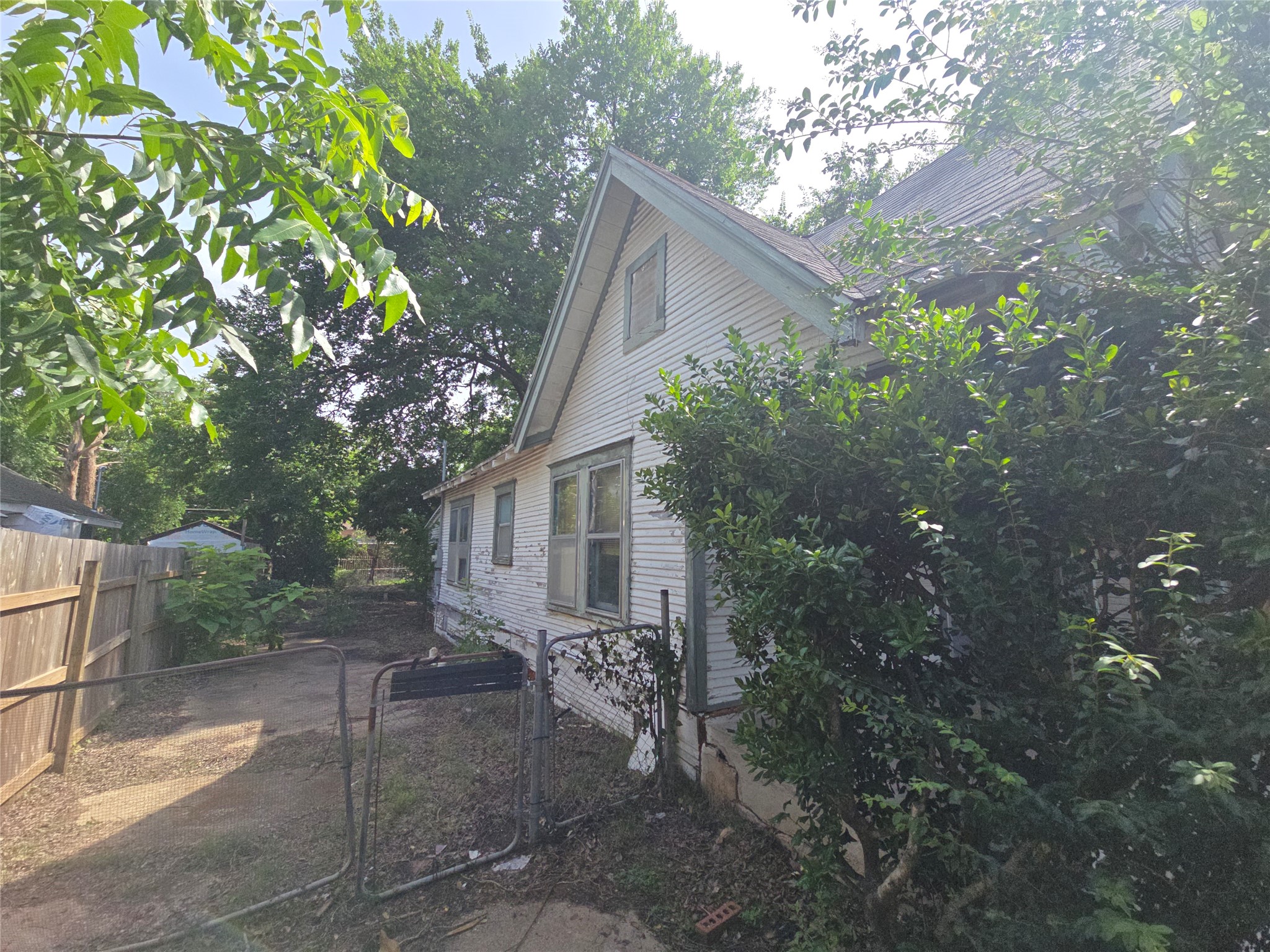 2610 Brandon Street Dallas TX 75211
