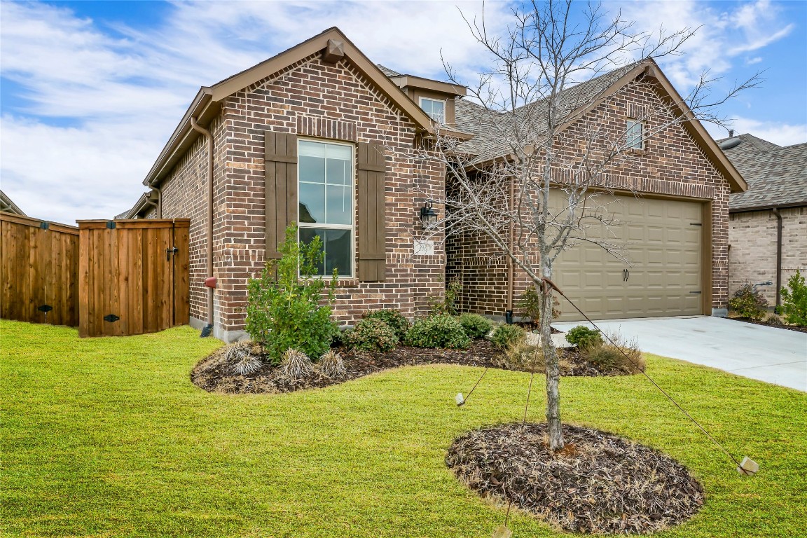 3509 Hunter Street Aubrey TX 76227