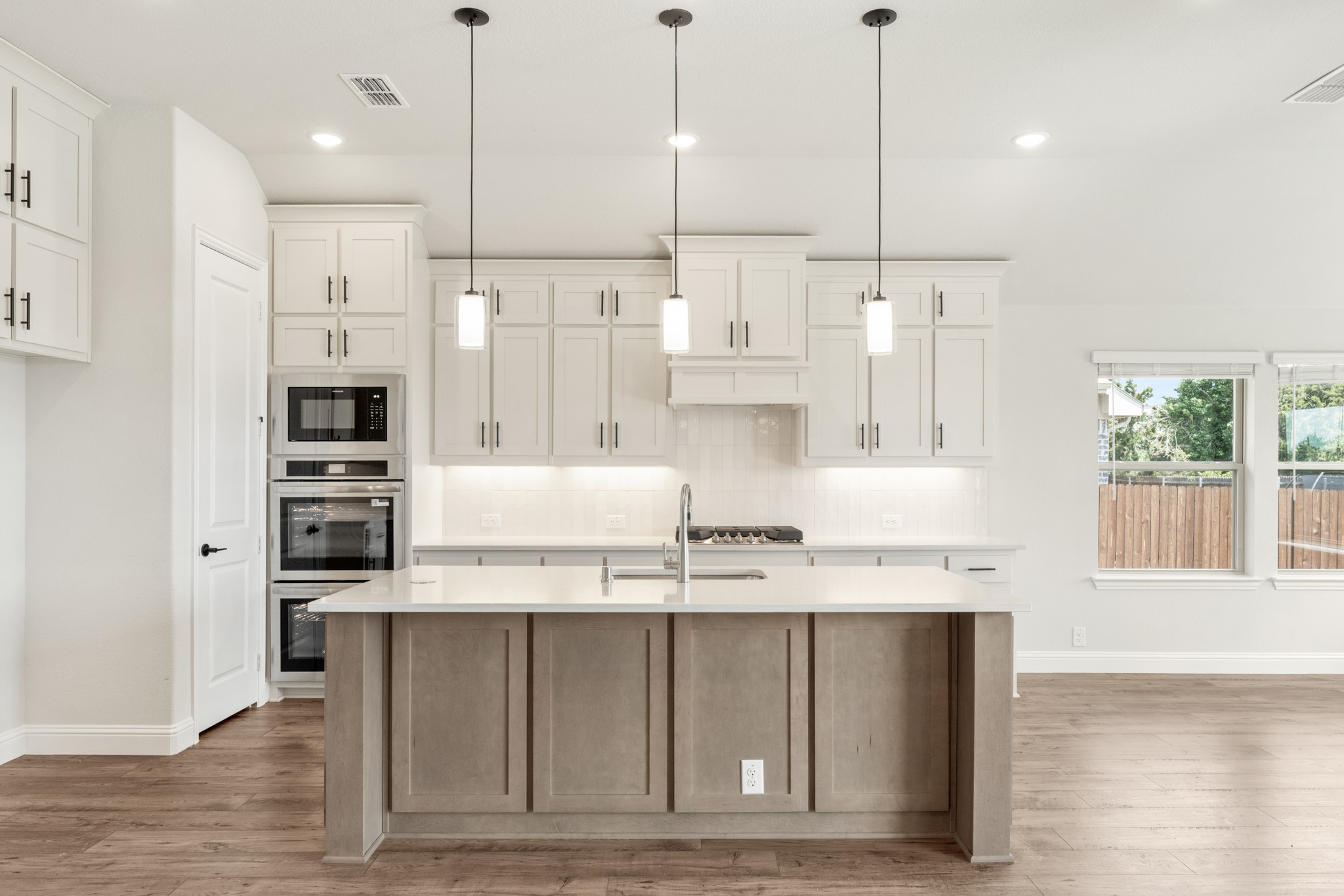 1118 Cardinal Drive Midlothian TX 76065