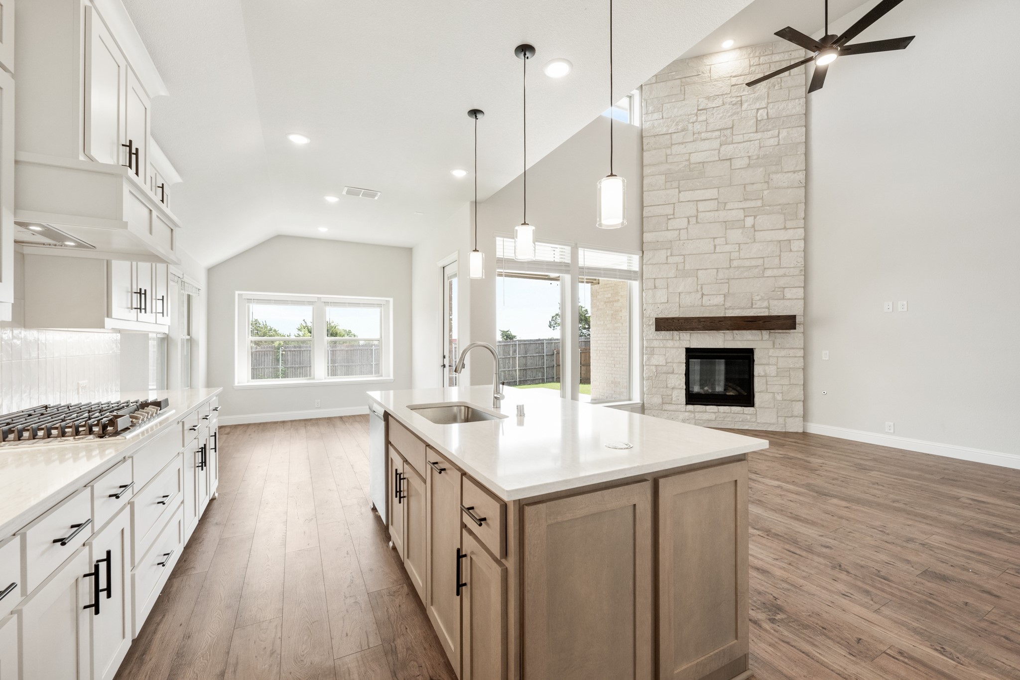 1118 Cardinal Drive Midlothian TX 76065