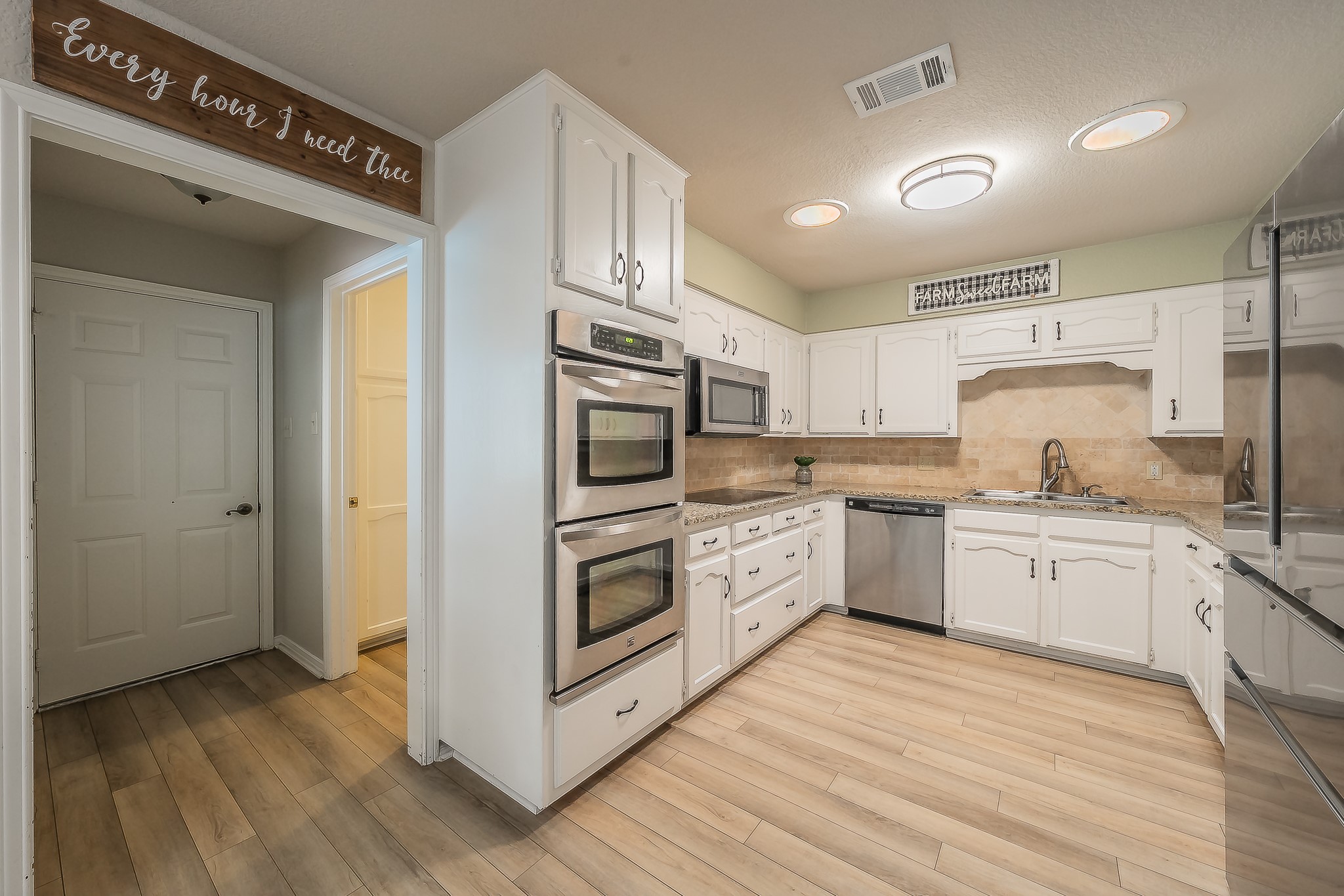 3032 Shenandoah Drive Bedford TX 76021
