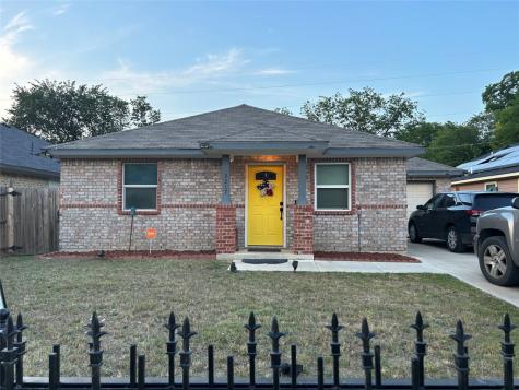3217 Hanger Avenue Fort Worth TX 76105