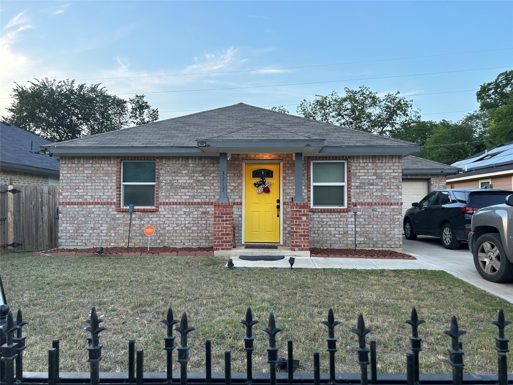 3217 Hanger Avenue Fort Worth TX 76105