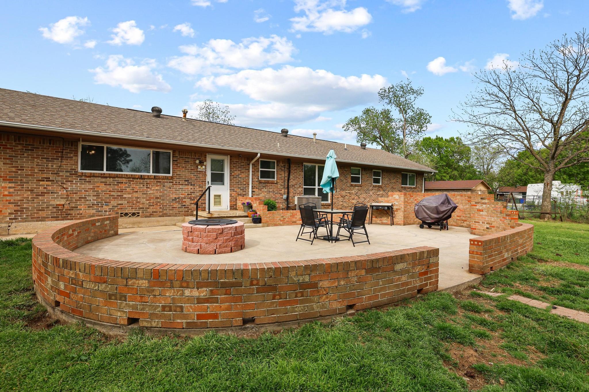 416 4th Street Whitesboro TX 76273