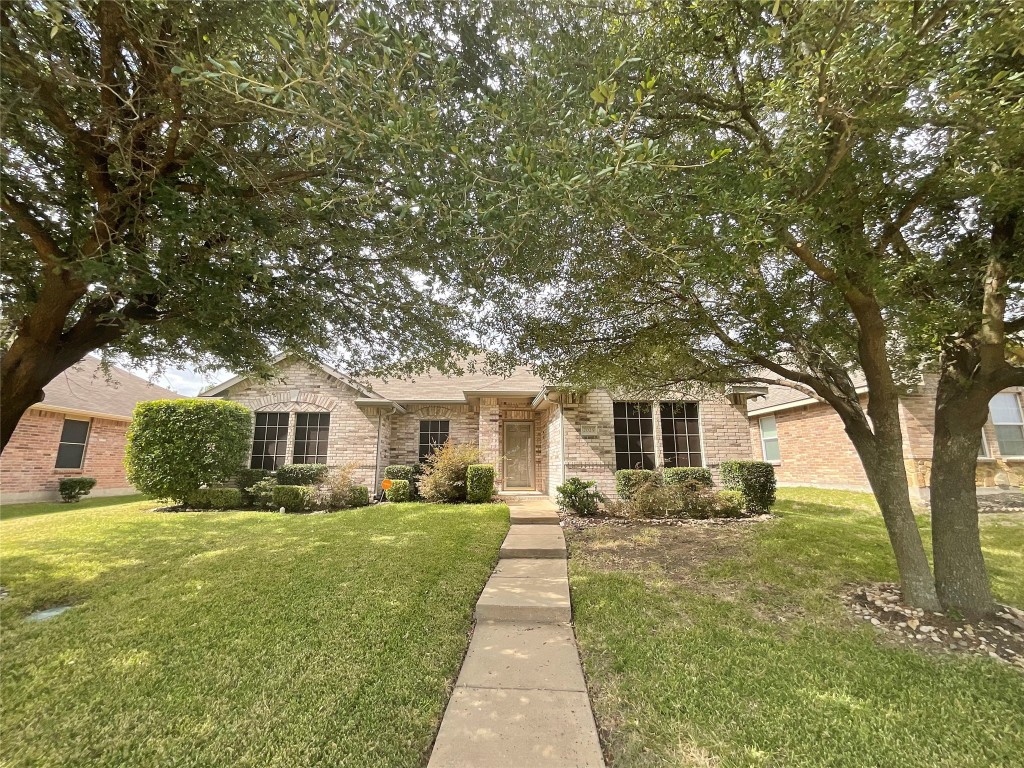 2025 Cedarwood Drive Lancaster TX 75134
