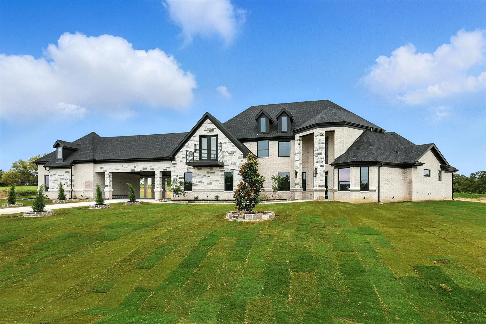 5005 Glenoaks Court Weatherford TX 76088