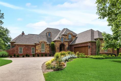 2517 Featherstone Court Arlington TX 76001
