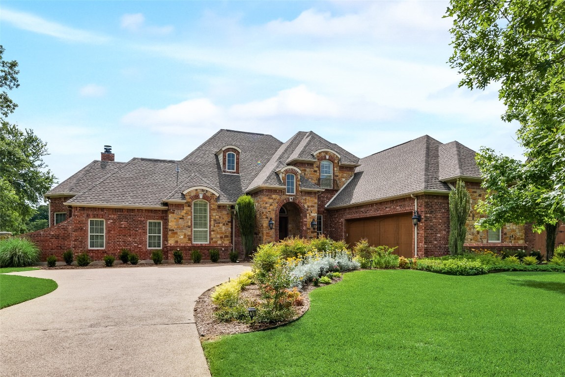 2517 Featherstone Court Arlington TX 76001