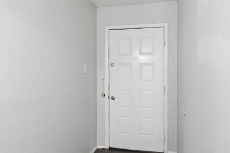 5725 Macneill Drive Haltom City TX 76148