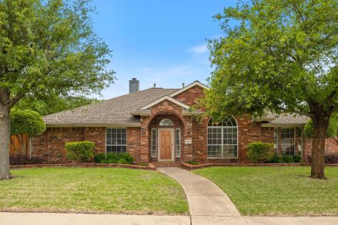 4218 Glistening Springs Rowlett TX 75088