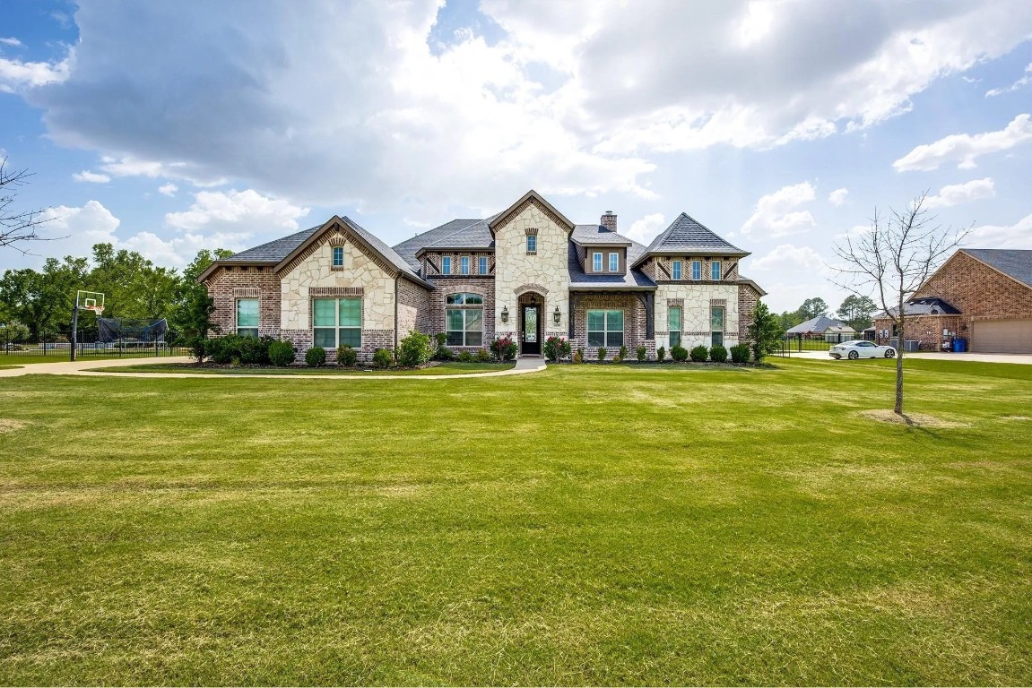 8109 Sharon Jean Drive Mansfield TX 76063