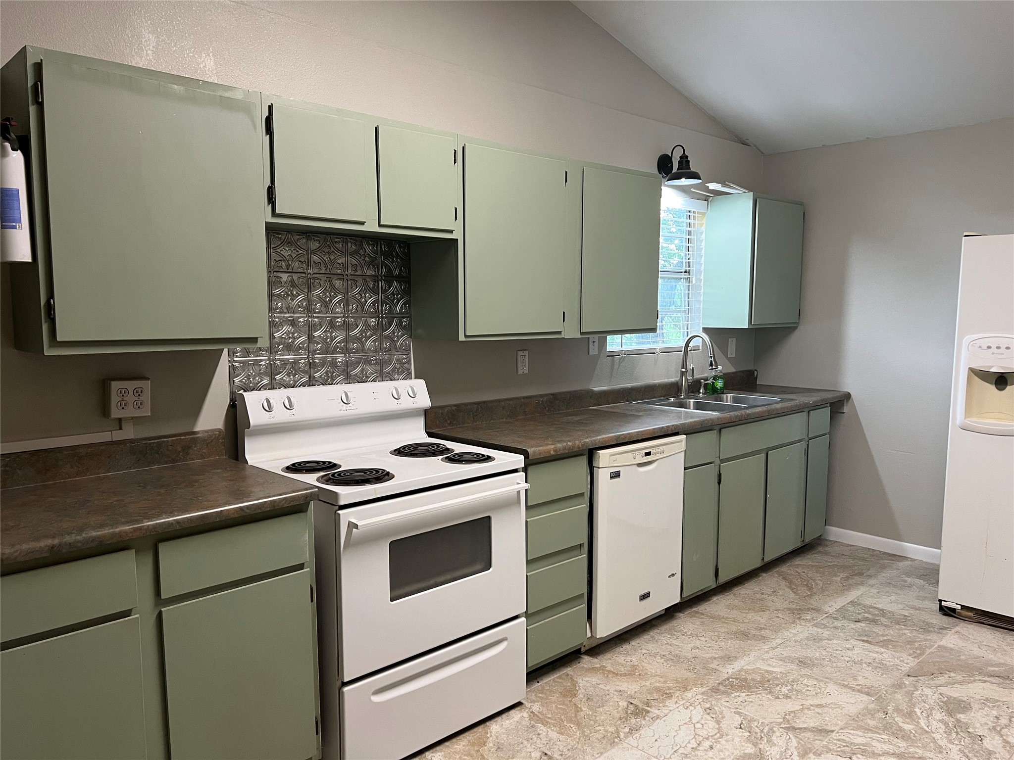 6960 Clifden Drive Brownwood TX 76801
