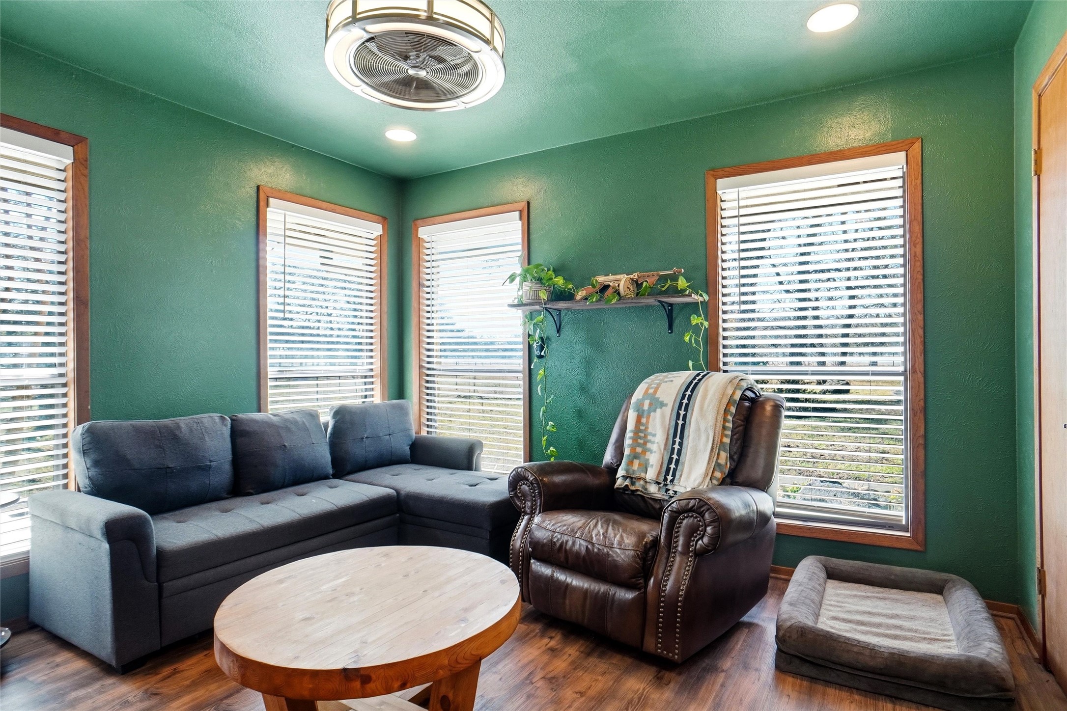 1901 Adams Lane Azle TX 76020