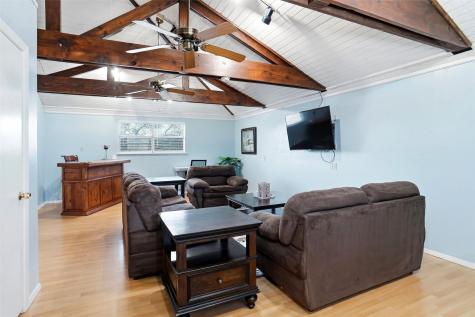 1901 Adams Lane Azle TX 76020