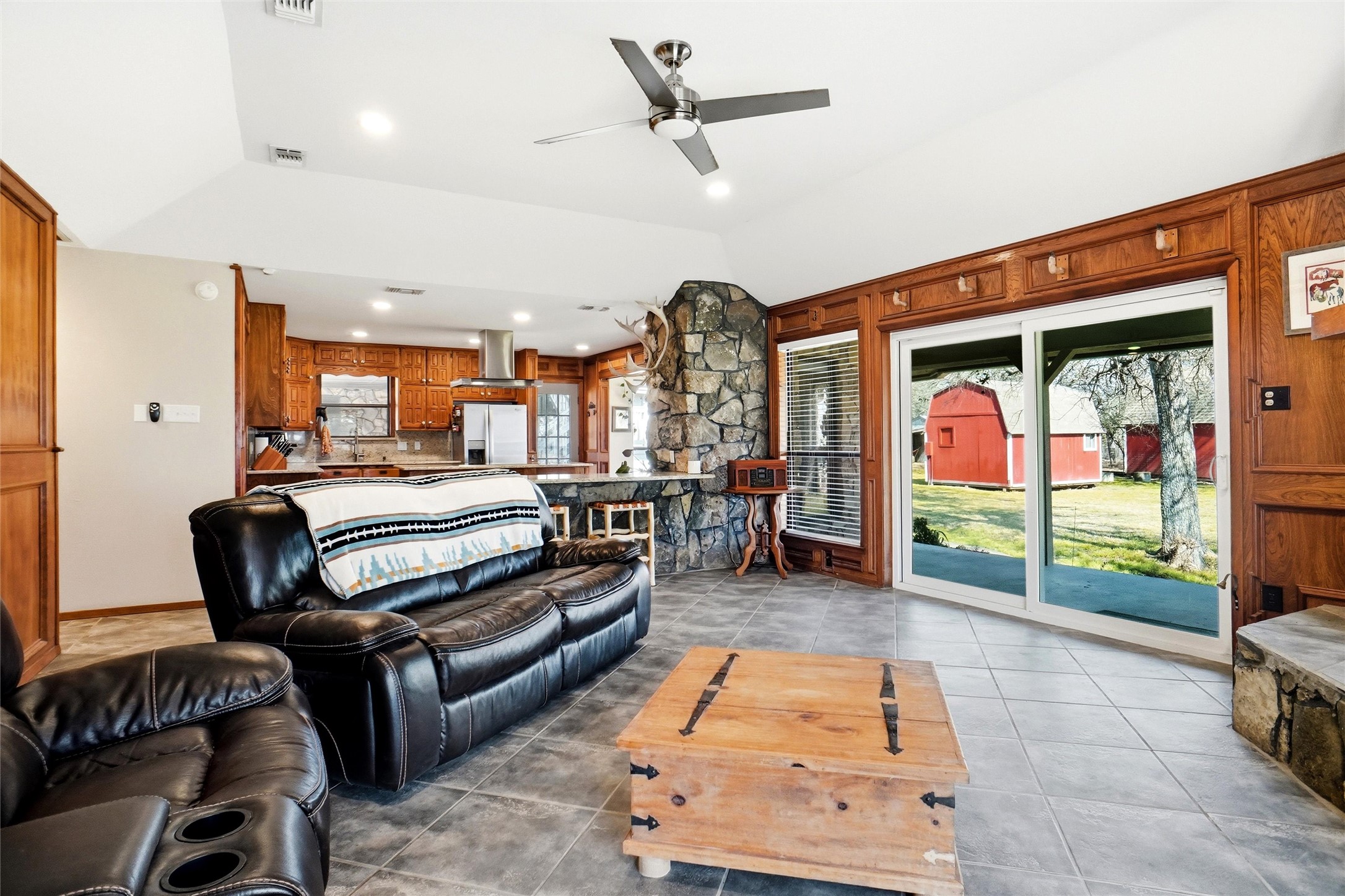 1901 Adams Lane Azle TX 76020