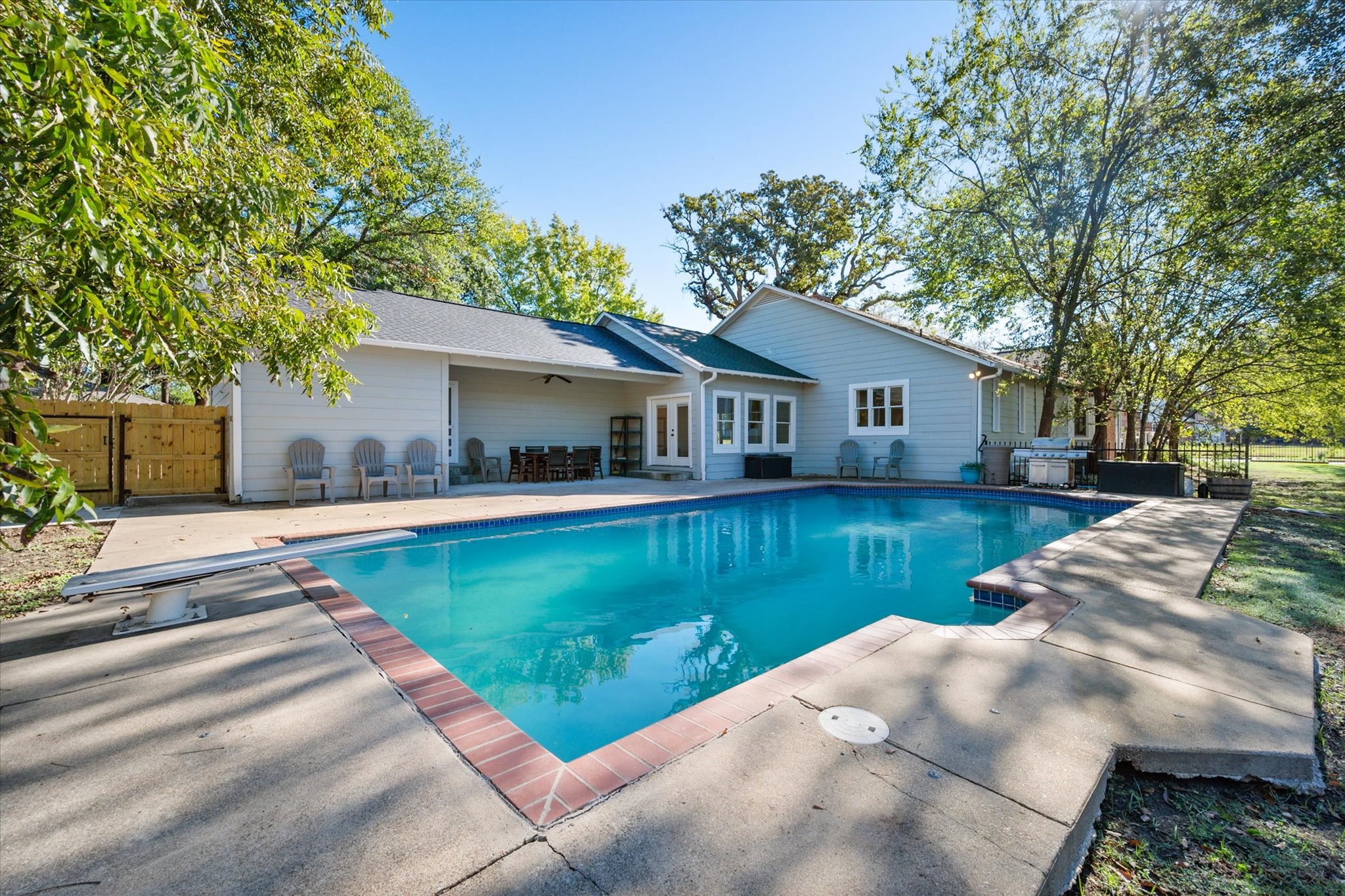 1100 Governors Drive Corsicana TX 75110