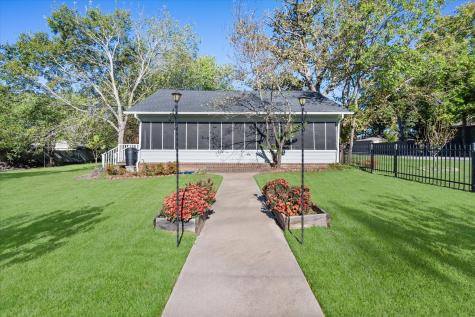 1100 Governors Drive Corsicana TX 75110