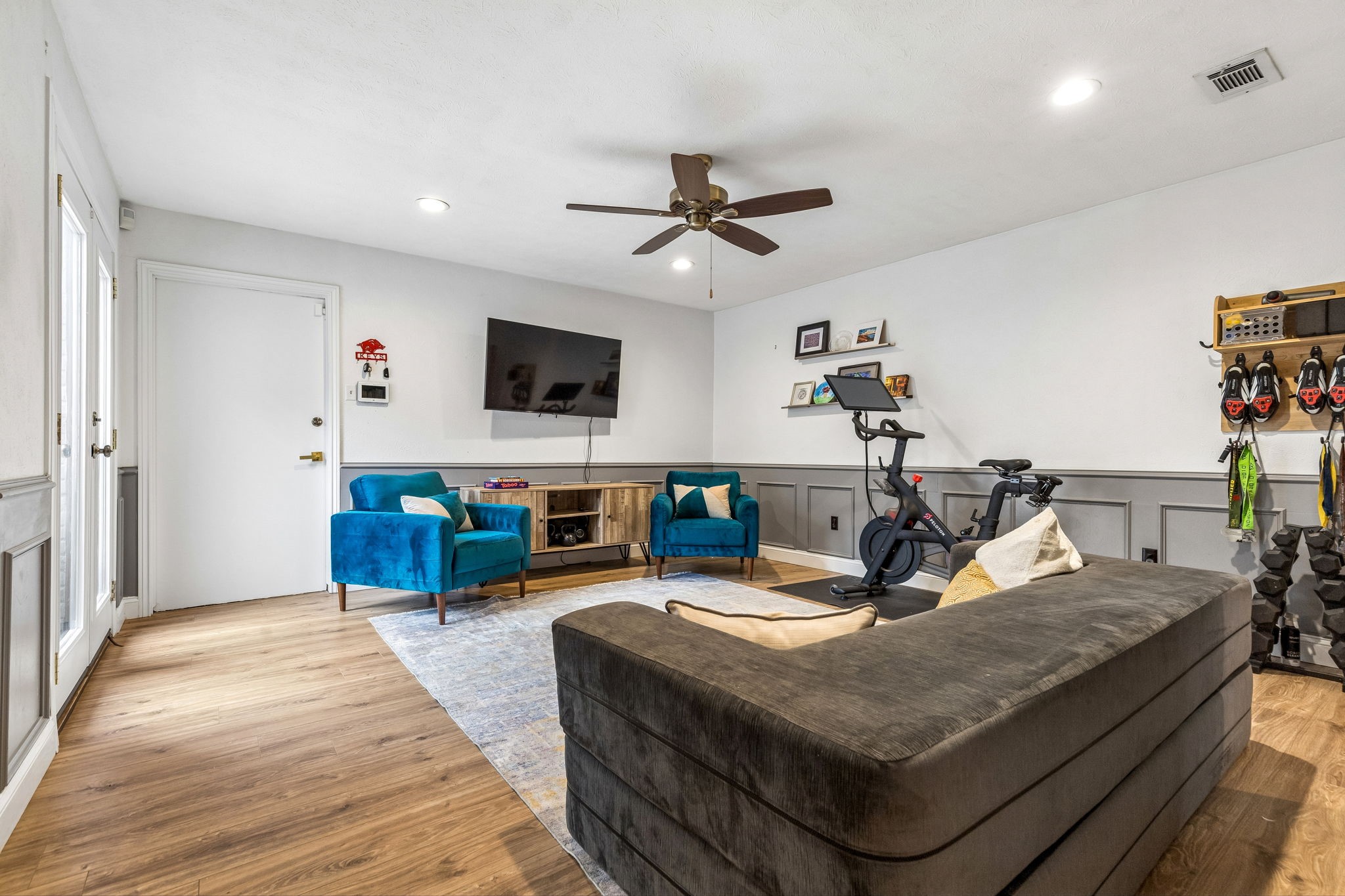 9216 Middle Glen Drive Dallas TX 75243