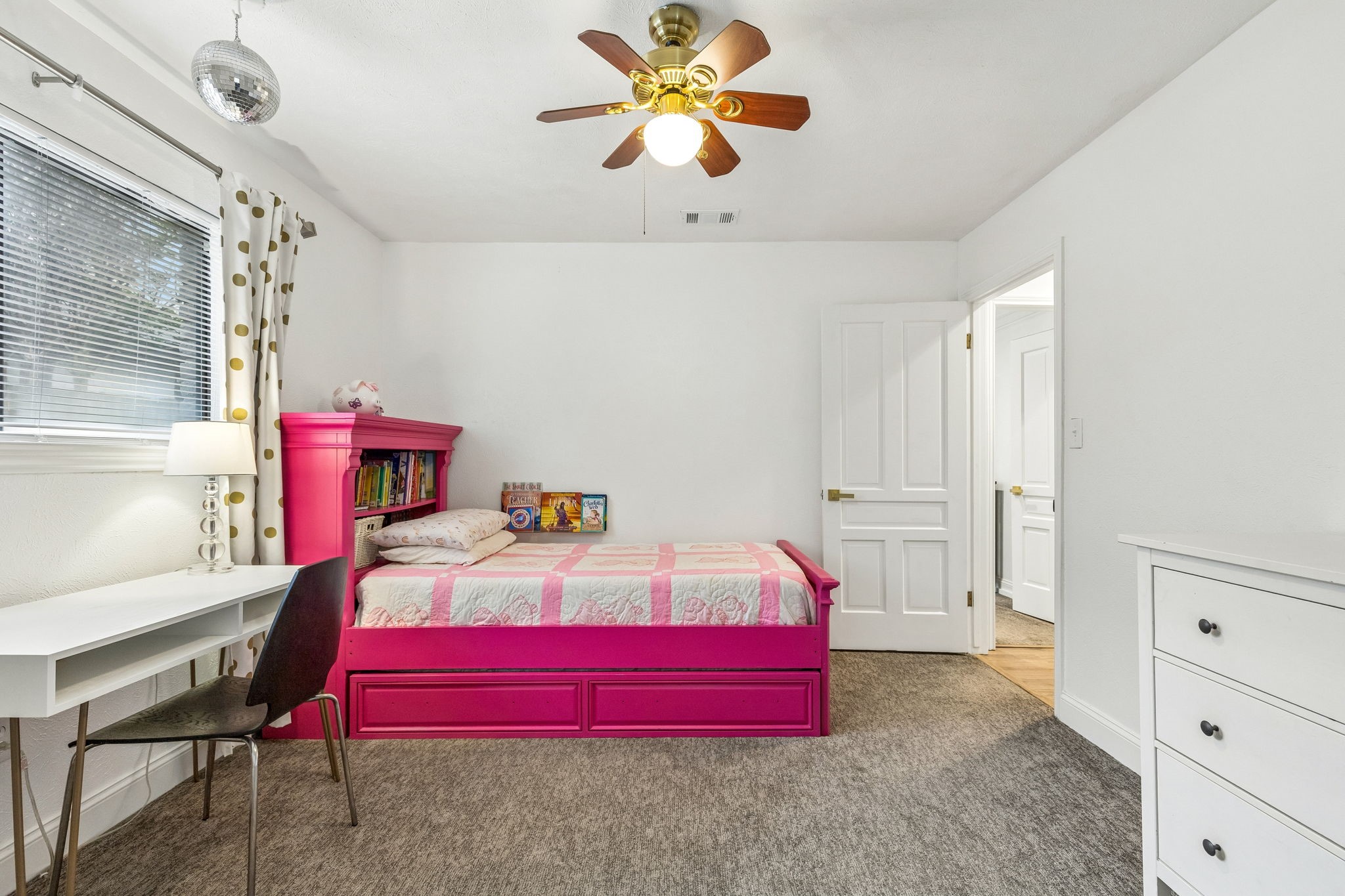 9216 Middle Glen Drive Dallas TX 75243