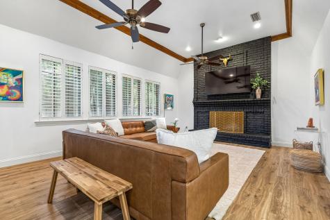 9216 Middle Glen Drive Dallas TX 75243