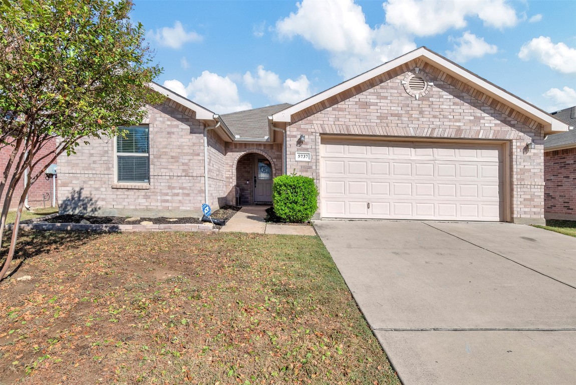 5737 Fountain Flat Drive Fort Worth TX 76244