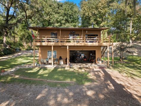229 County Road 3637 Jefferson TX 75657
