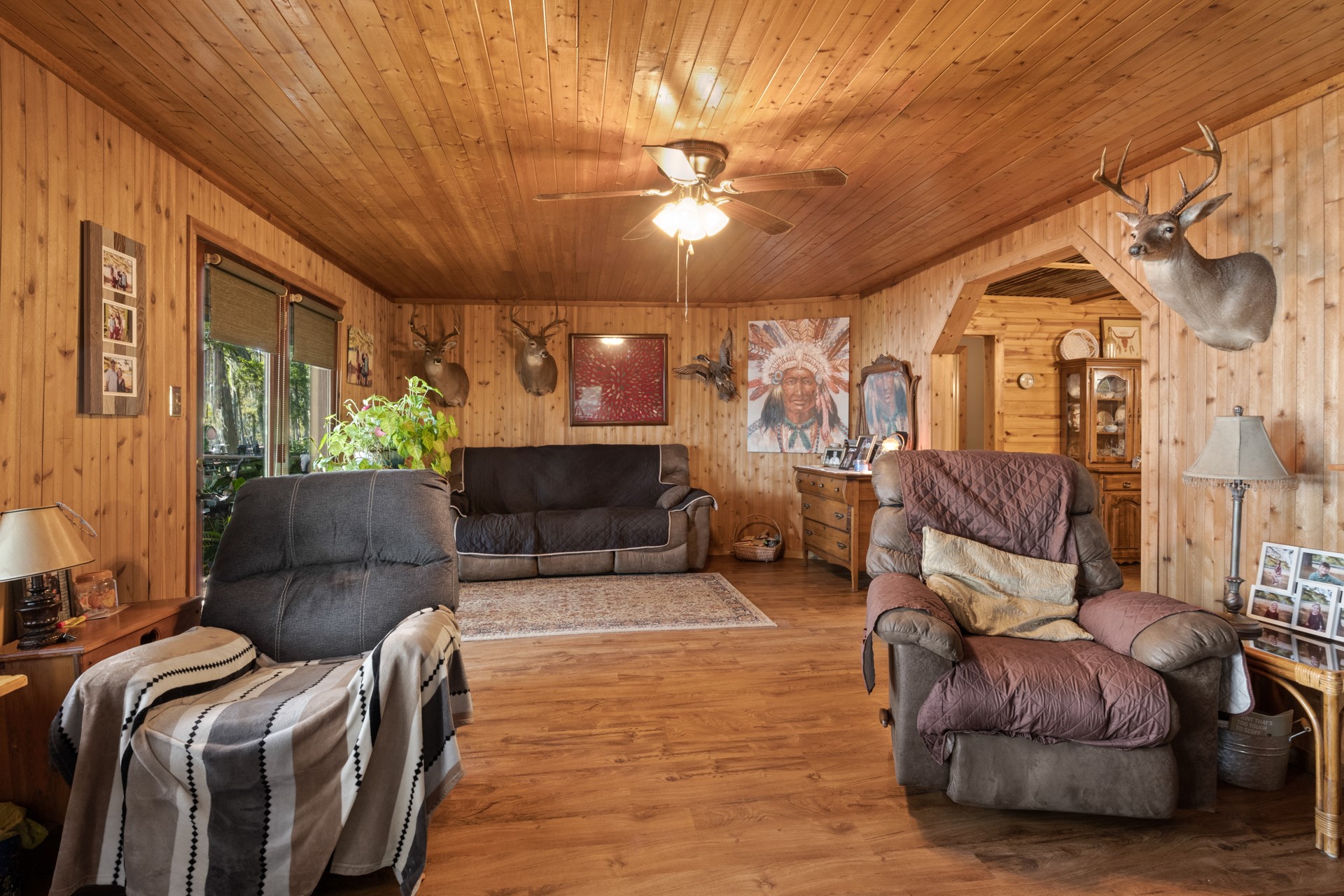 229 County Road 3637 Jefferson TX 75657