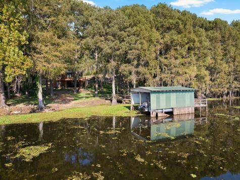 229 County Road 3637 Jefferson TX 75657