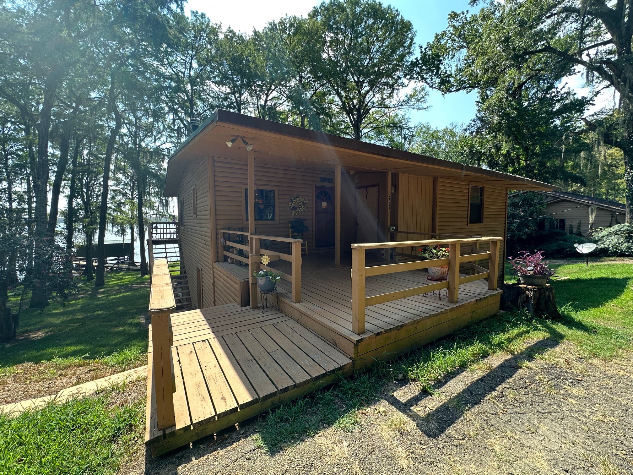 229 County Road 3637 Jefferson TX 75657