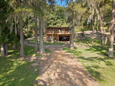 229 County Road 3637 Jefferson TX 75657