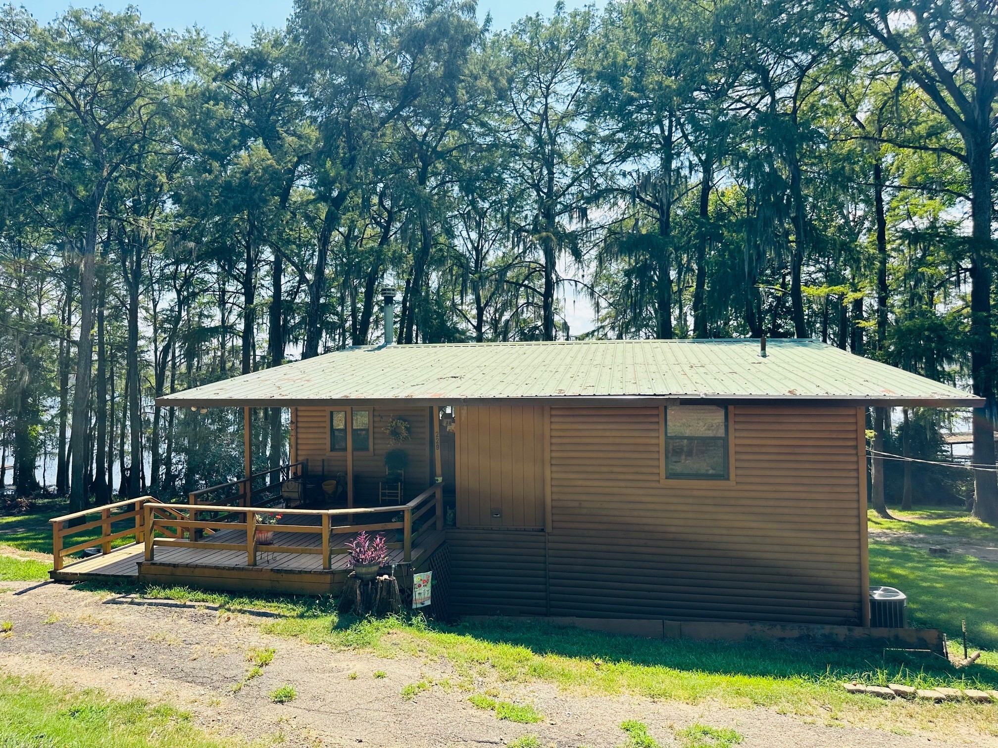 229 County Road 3637 Jefferson TX 75657