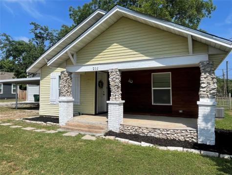 211 S Wickham Street Alvord TX 76225