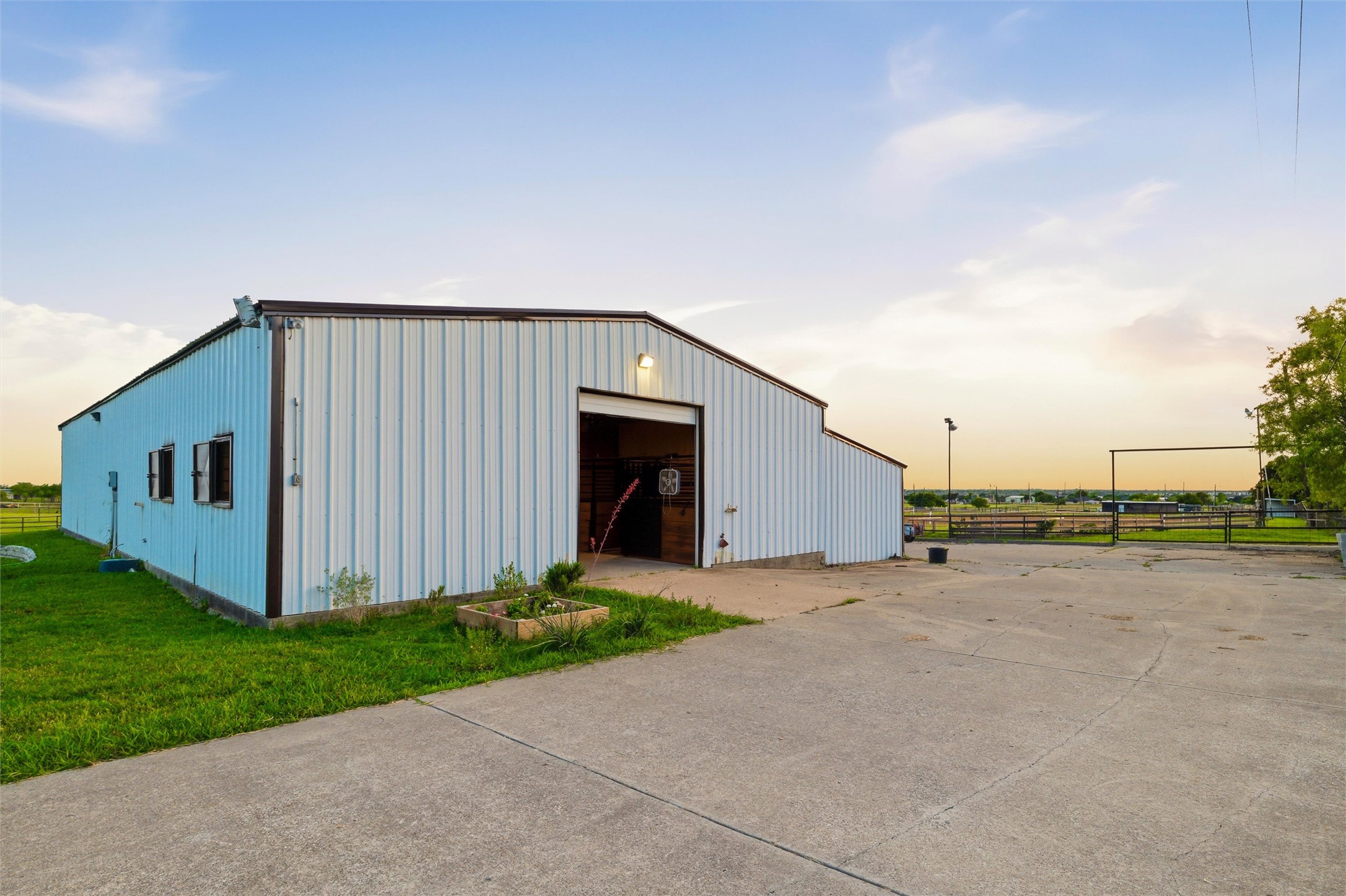 2202 White Lane Haslet TX 76052