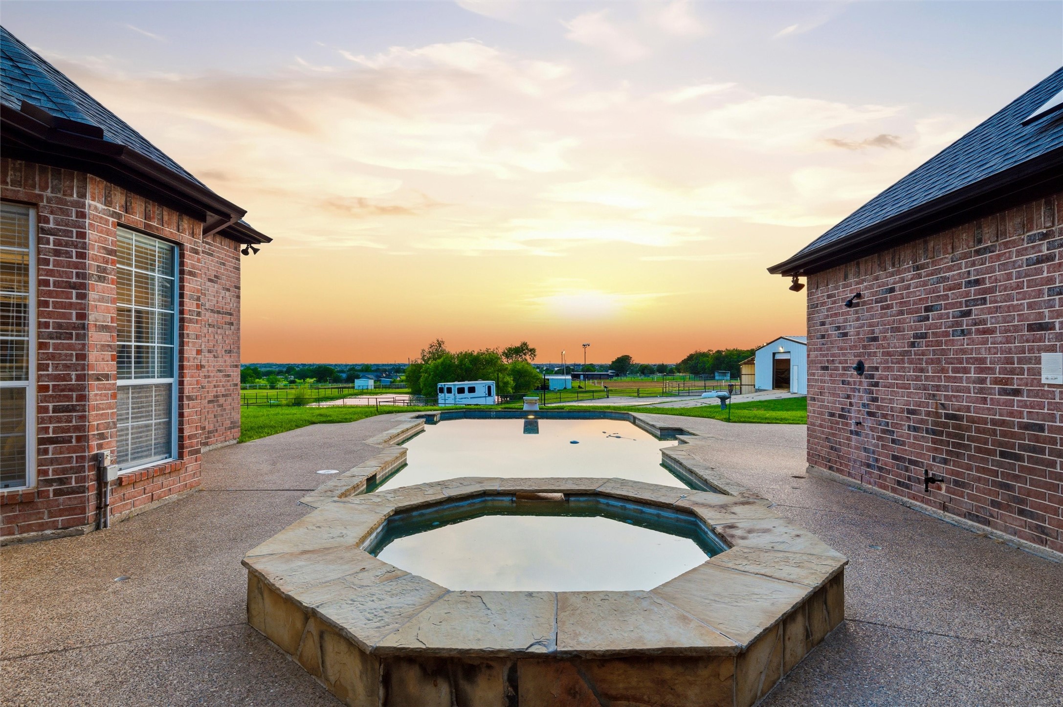 2202 White Lane Haslet TX 76052