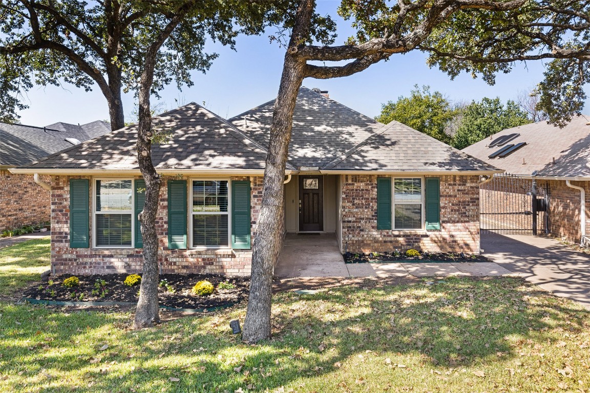 3111 Emerald Street Bedford TX 76021