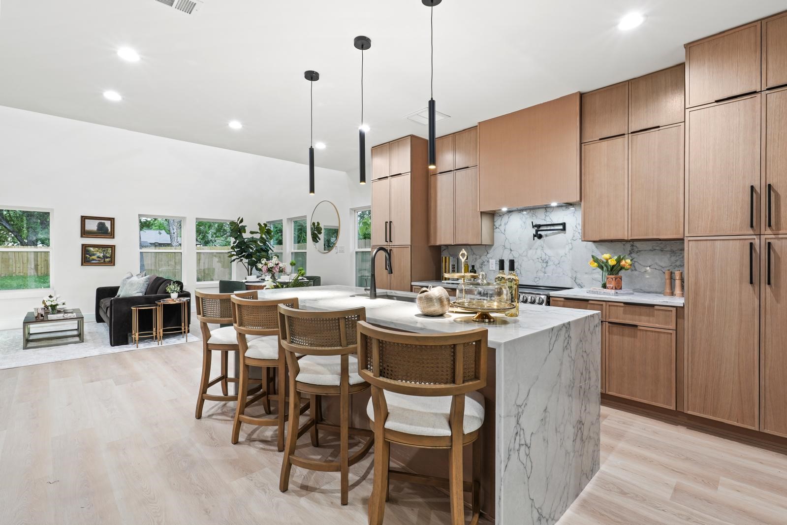 2515 Southland Street Dallas TX 75215